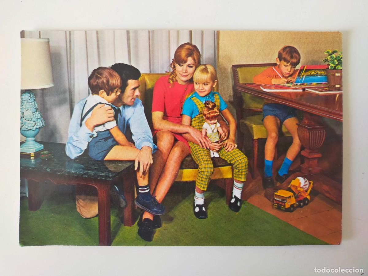 Postales: Postal: Ni&ntilde;os y ni&ntilde;as, hormigonera Rico y mu&ntilde;eca - Edit Vikingo 1968 - Sin circular.