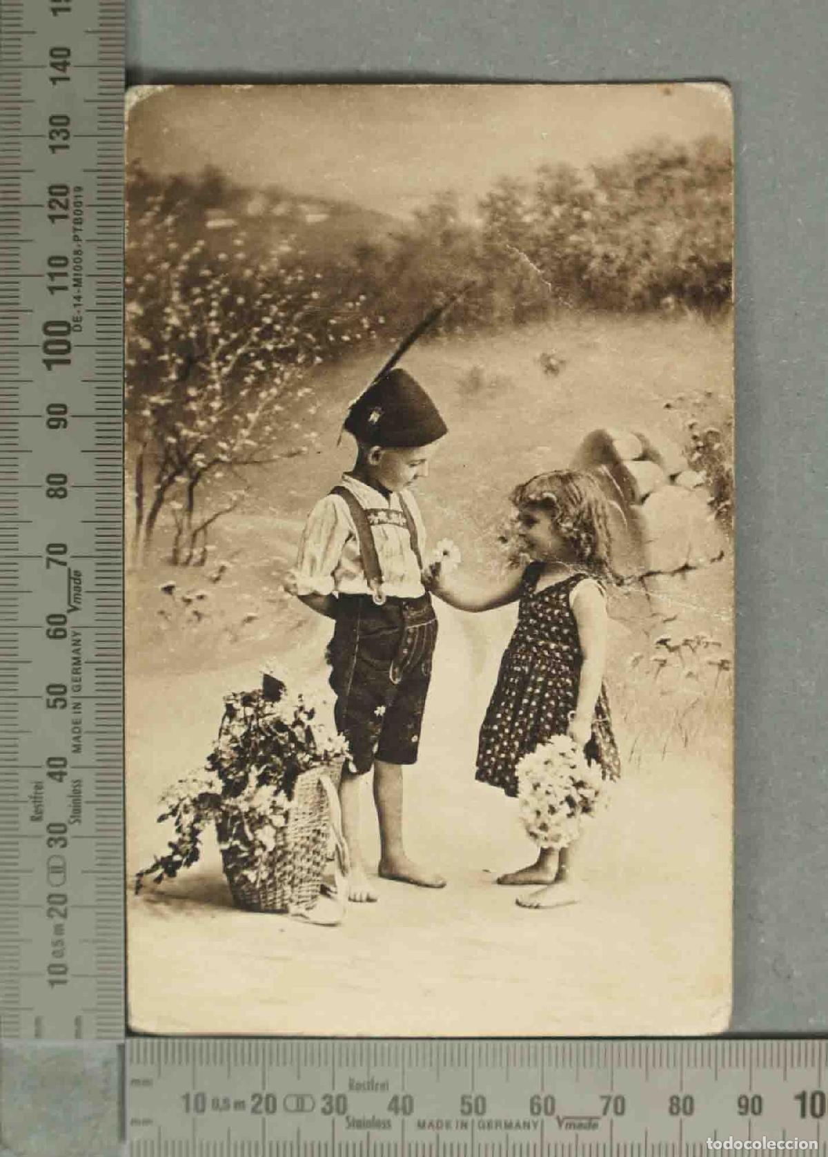 Postales: POSTAL. Ni&ntilde;os con traje tradicional b&aacute;varo
