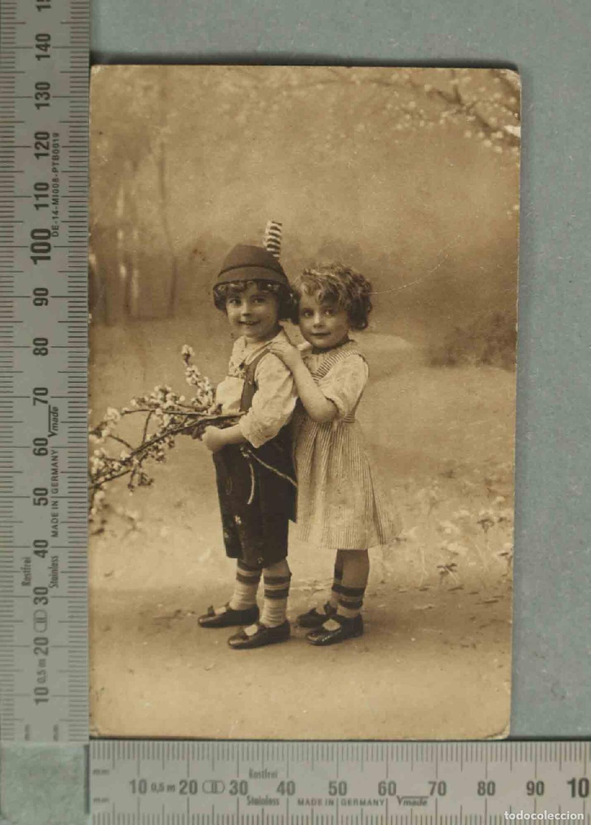Postales: POSTAL. Ni&ntilde;os con traje tradicional b&aacute;varo