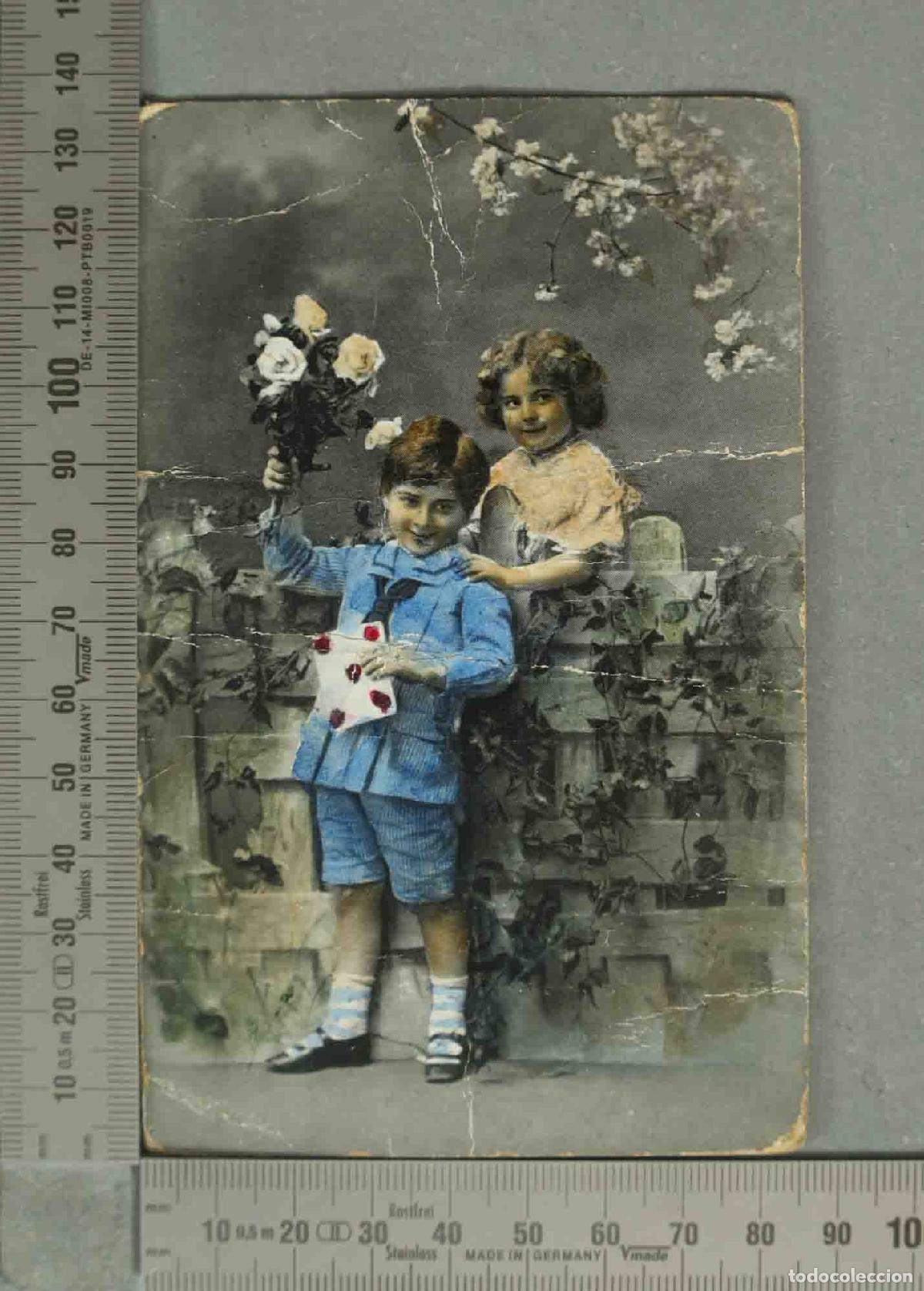 Postales: POSTAL. Ni&ntilde;os con flores