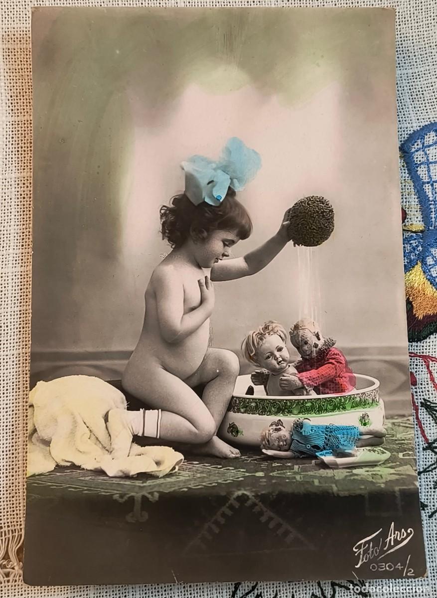 Postales: POSTAL | NI&Ntilde;A JUGANDO