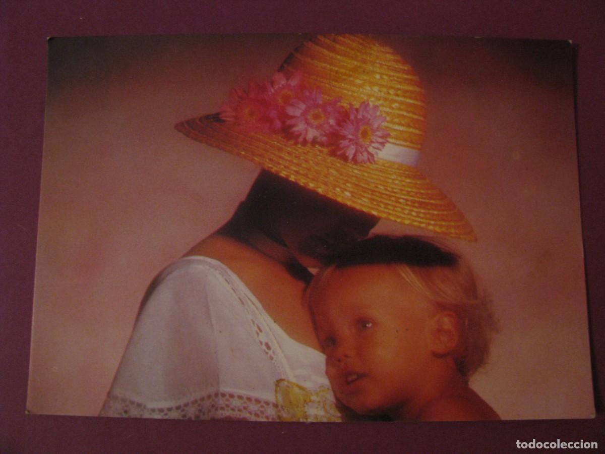 Postales: POSTAL DE UN NI&Ntilde;O CON SU MADRE. MUNESA MADRE 13.