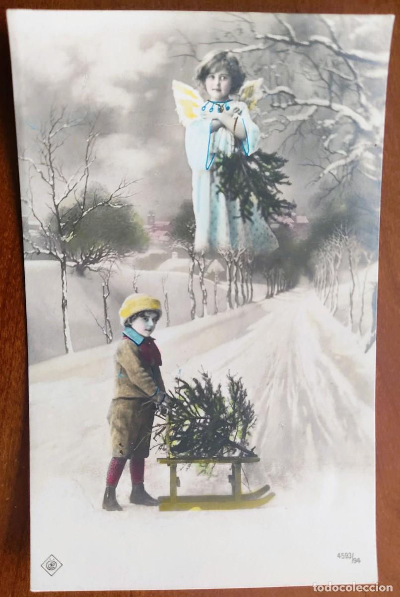Postales: POSTAL COLOREADA NI&Ntilde;O CON TRINEO Y &Aacute;NGEL - OGP 4593/94