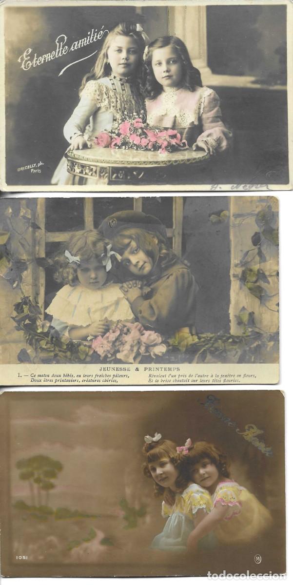 Postales: &rdquo;Simp&aacute;ticas parejas de ni&ntilde;as&rdquo; Lote de 3 postales antiguas francesas, fotogr&aacute;ficas. 9 x 14 cms.