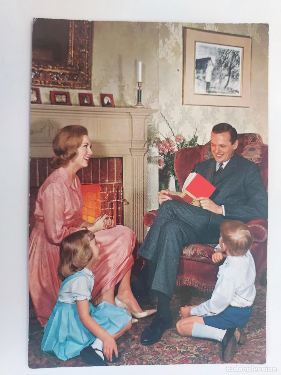 Postales: POSTAL VINTAGE FAMILIA PADRES HIJOS SALON CASA. 1966. ESCRITA. CYZ