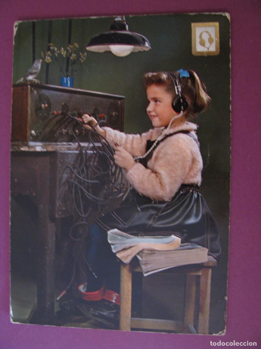 Postales: POSTAL DE UNA NI&Ntilde;A. DOMINGUEZ 14. COLECCION PROFESIONES. TELEFONISTA