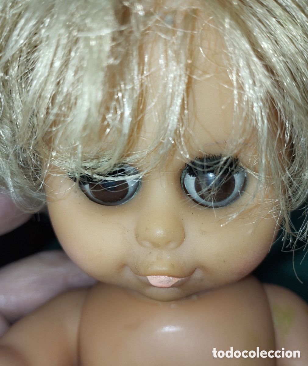 Postales: Mu&ntilde;eca vintage de goma / vinilo 28 cm - Alemana (RDA / RFA) - Ojos durmientes