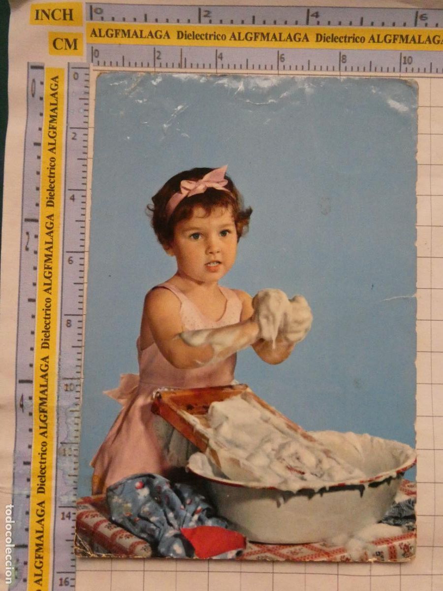 Postales: POSTAL DE NI&Ntilde;OS INFANTIL DIBUJOS. NI&Ntilde;A LAVANDO A MANO. 2981