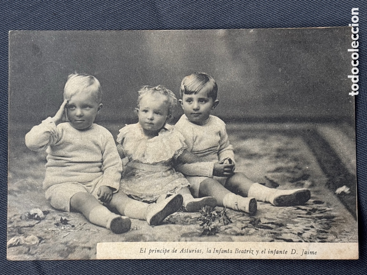Postales: El pr&iacute;ncipe de Asturias, la infanta Beatriz y el infante D. Jaime