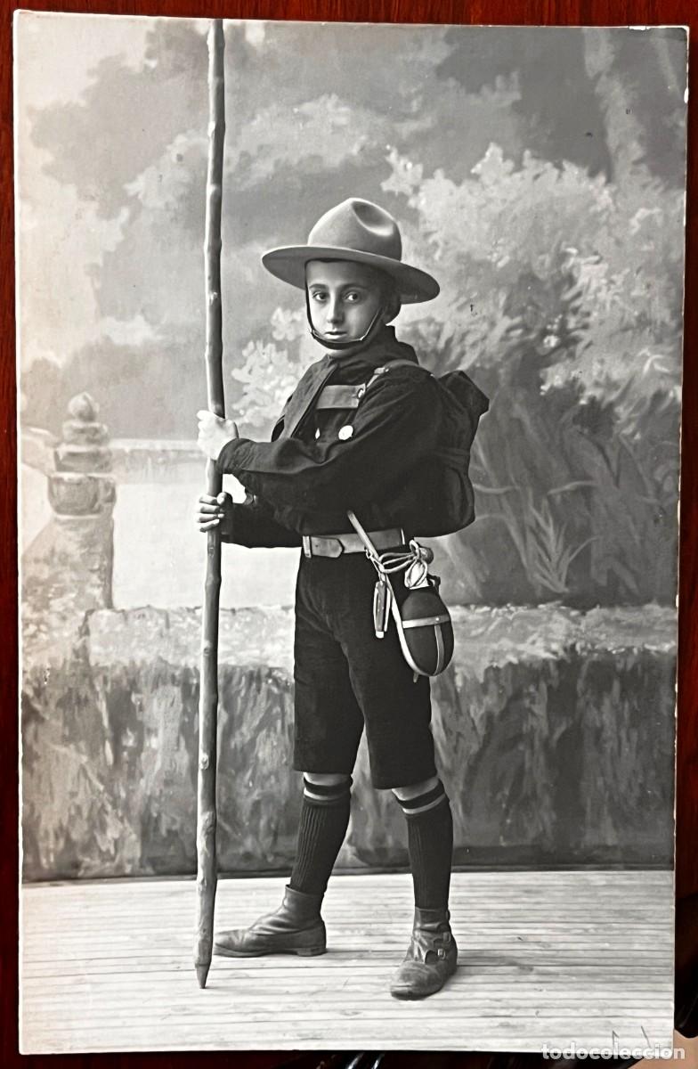 Postkarten: RAR&Iacute;SIMA FOTOGRAF&Iacute;A BOY SCOUT, EXPLORADORES DE ESPA&Ntilde;A, FOT&Oacute;GRAFO C&Aacute;MARA, MADRID, HACIA 1920