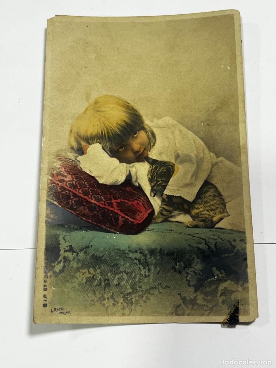 Postales: TARJETA POSTAL INFANTIL. CUBA. FOTOGRAFIA L.RICCI MIL&Aacute;N. NI&Ntilde;A ABRAZADA A GATO.
