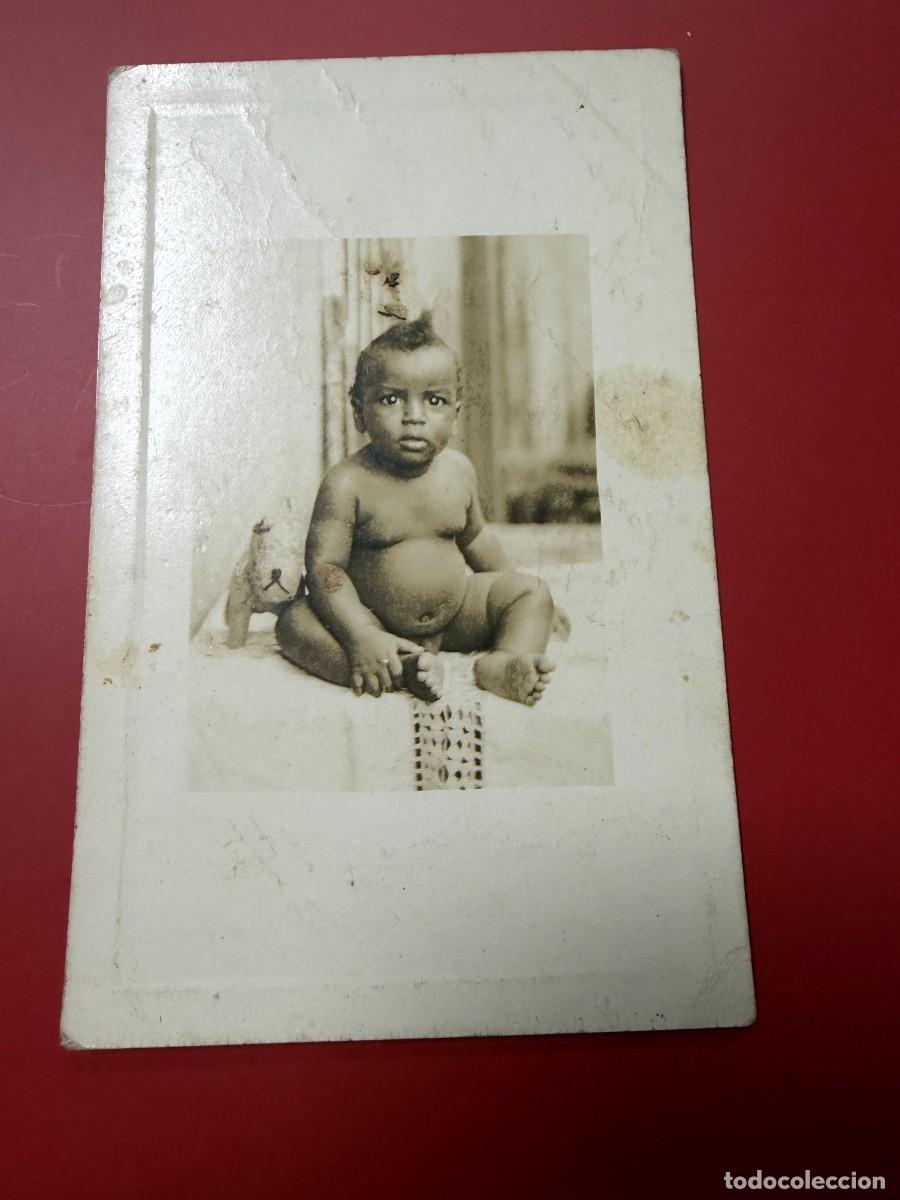 Postales: POSTAL FOTOGR&Aacute;FICA - RETRATO DE BEB&Eacute; SENTADO - FOTOGRAF&Iacute;A DE ESTUDIO - CUBA