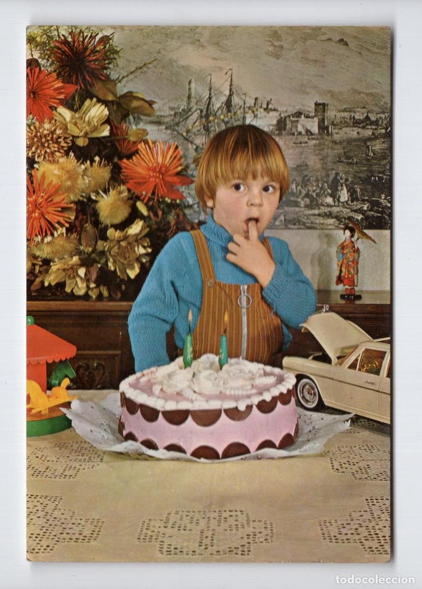 Postales: Ni&ntilde;o con tarta de cumplea&ntilde;os y coche de juguete. Ref 1020/5 -Postales Vikingo, 1969-