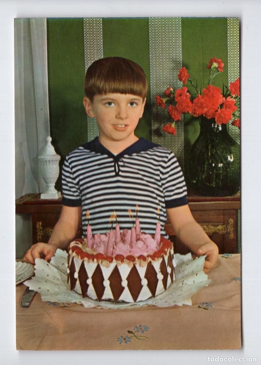 Postales: Ni&ntilde;o con camiseta de rayas marineras y tarta de cumplea&ntilde;os. Ref 1020/2 -Postales Vikingo, 1969-
