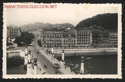 Cartoline: A-0043- San Sebastian (Guipuzcoa). Kursaal y Avenida Calvo Sotelo