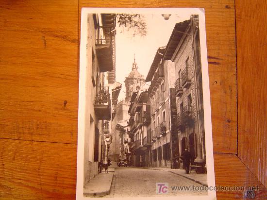 Postcards: Postal de Fuenterrabia-18 Calle Mayor