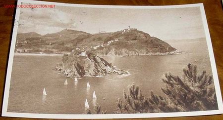 Postcards: ANTIGUA POSTAL DE SAN SEBASTIAN . ISLA DE SANTA CLARA Y MONTE IGUELDO - GALARZA - CIRCULADA .  1957