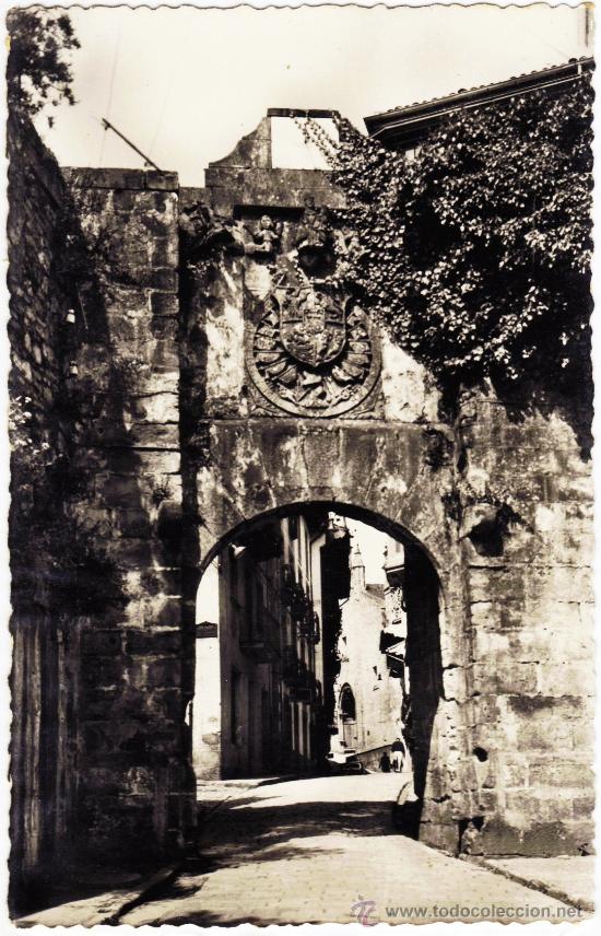 Postales: fuenterrabia - guipuzcoa - n&ordm; 112 - arco de entrada a la ciudad.- ed. h.a. e. - a&ntilde;os 50 - sin circul