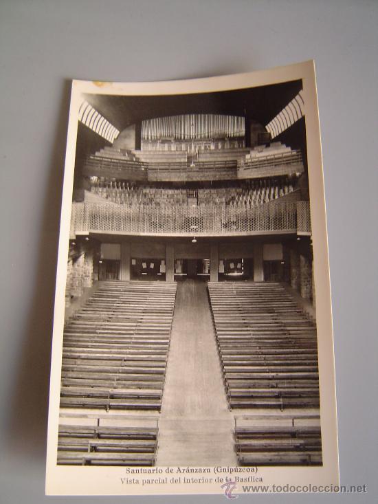 Postkarten: Postal de Santuario de Aranzazu.- Vista parcial del interior de la Basilica
