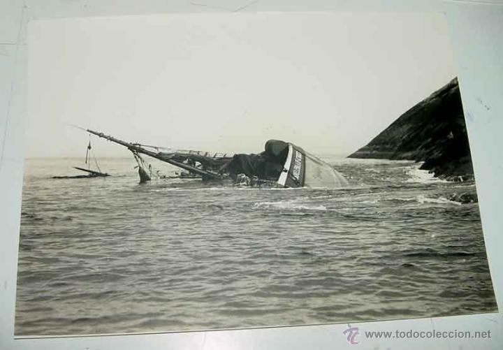 Postcards: ANTIGUA FOTOGRAFIA MUY GRANDE DE SAN SEBASTIAN - TEMPORAL EN 1928 - LLEVA SELLO POR LA PARTE POSTE