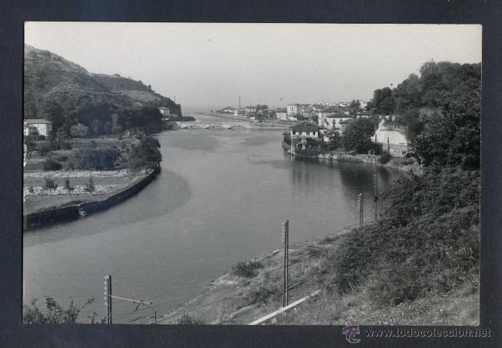 Postales: Deba *La Ria* Ed. Alarde n&ordm; 4. Circulada. - Foto 1