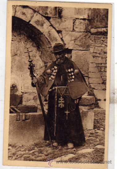 Postais: Tipos vascos. 29 Peregrino vasco espa&ntilde;ol. Types Basques. Pelerin Basque sin circular.