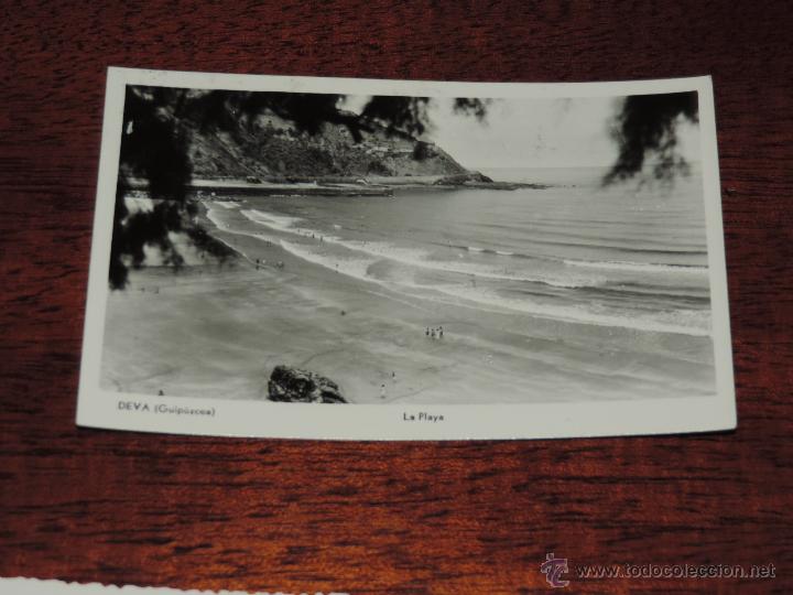 Postales: FOTO POSTAL DE DEVA, GUIPUZCOA, LA PLAYA, ED. MANIPEL, CIRCULADA. - Foto 1