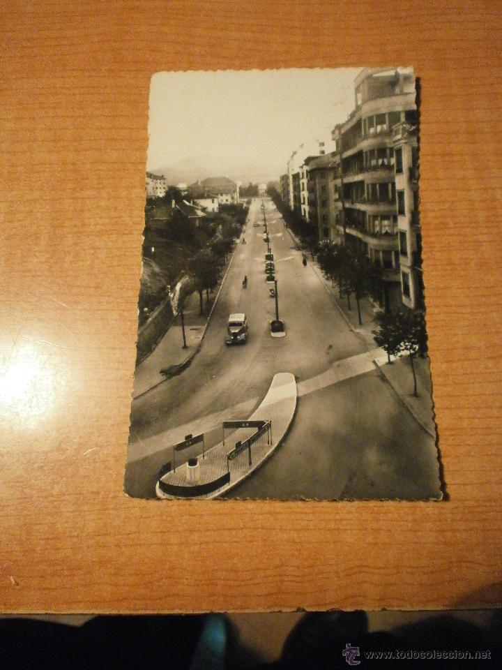 Postales: POSTAL IRUN AVENIDA GENERALISIMO CIRCULADA - Foto 1