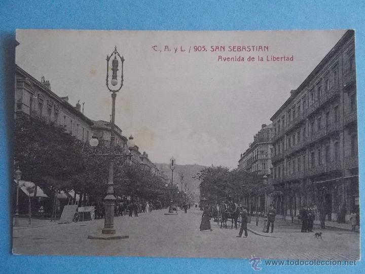 Postales: ANTIGUA POSTAL DE SAN SEBASTIAN AVENIDA DE LA LIBERTAD. CASTA&Ntilde;EIRA Y ALVAREZ
