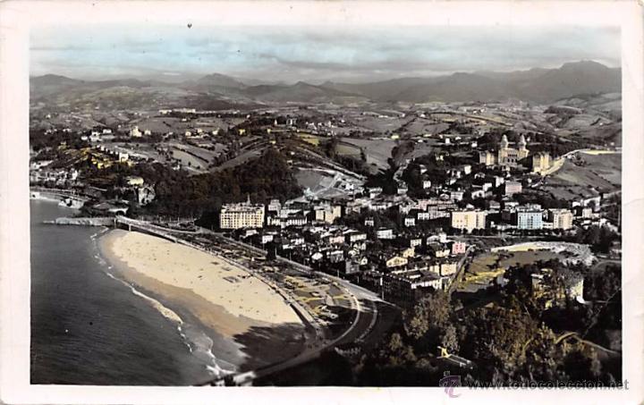 Cartoline: SAN SEBASTI&Aacute;N.- PLAYA DE ONDARRETA Y BARRIO DEL ANTIGUO