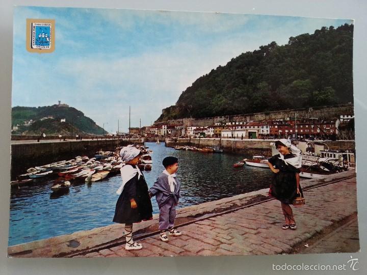 Cartes Postales: ANTIGUA POSTAL DE SAN SEBASTIAN N&ordm; 39 PUERTO Y BARRIO DE PESCADORES ESCUDO DE ORO ED. FISA A&Ntilde;OS 60