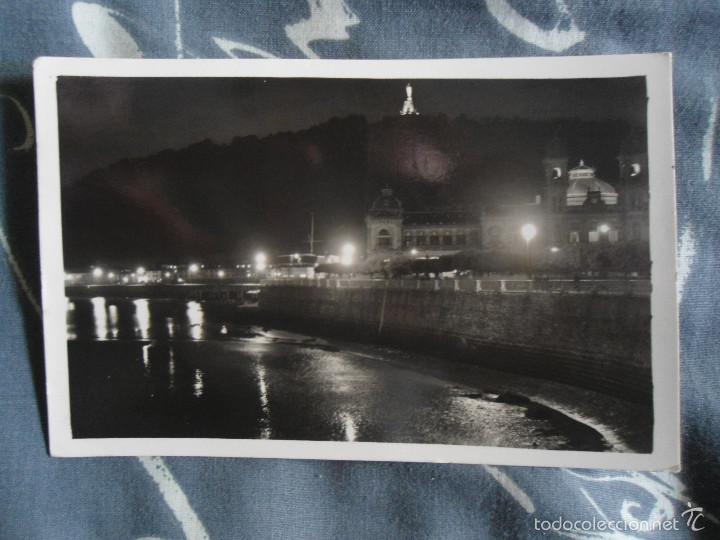 Postkarten: ANTIGUA POSTAL SAN SEBASTIAN - VISTA DEL AYUNTAMIENTO DE NOCHE - NUM 579 - FOTO GALARZA