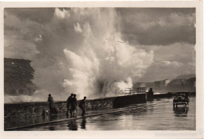 Postais: San Sebastian Rompe Olas