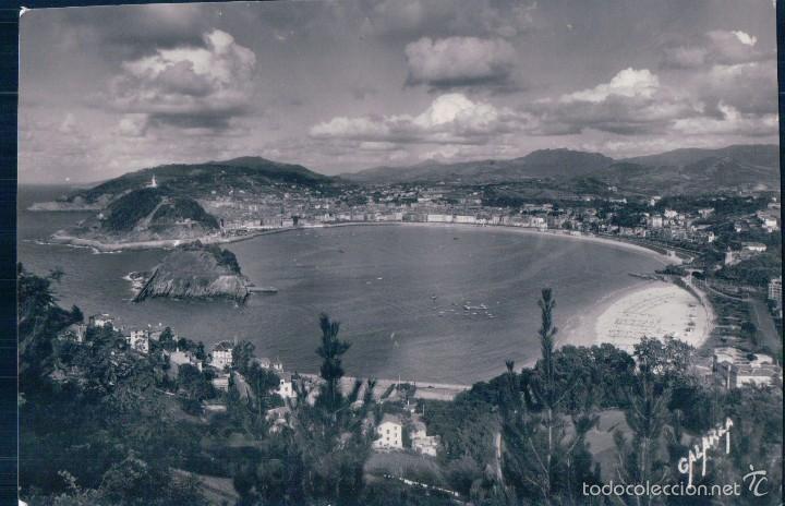 Cartoline: POSTAL 2 SAN SEBASTIAN.- VISTA GENERAL DESDE EL MONTE IGUELDO. EDICION DE LUJO. FOTO GALARZA