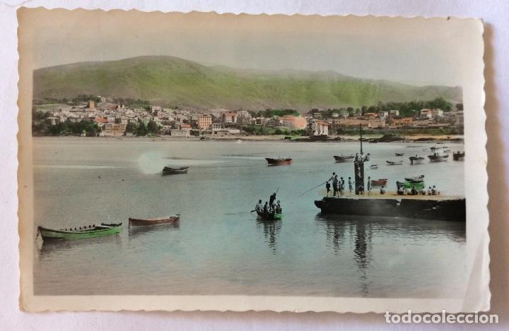 Cartoline: POSTAL FOTOGR&Aacute;FICA COLOREADA. EMBARCADERO. AL FONDO HENDAYA. FUENTERRABIA. GUIP&Uacute;ZCOA.