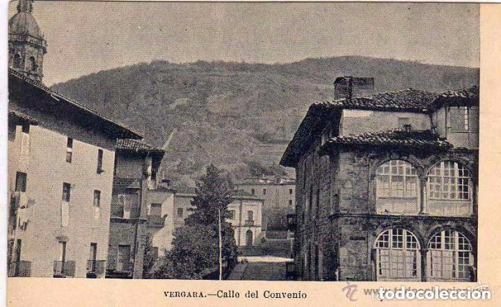 Postcards: Vergara. Calle del Convento. Reverso sin dividir con escudo. No figura editor. Sin circular.