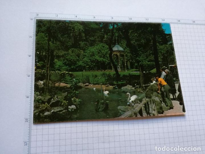 Cartes Postales: POSTAL N&ordm; 125 - PAIS VASCO - GUIPUZCOA, SAN SEBASTIAN, PLAZA, ESTANQUE CISNES - ED. FOURNIER 1975