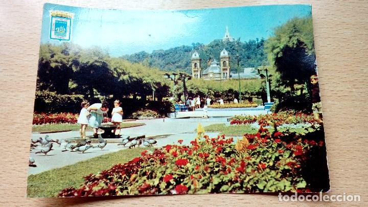 Postcards: POSTAL DE SAN SEBASTIAN AYUNTAMIENTO Y MONTE URGUIL 1969 CIRCULADA