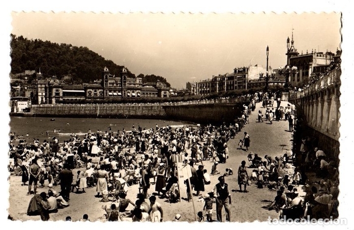 Postales: TARJETA POSTAL SAN SEBASTIAN. VISTA PARCIAL DE LA PLAYA. N&ordm; 261. ED. AISA