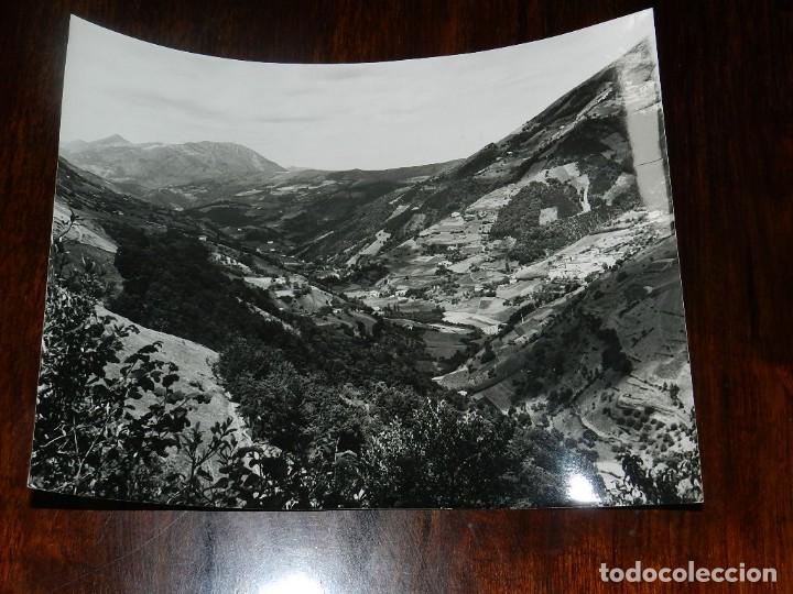 Postales: ANTIGUA FOTOGRAFIA DE EL VALLE DE REGIL (GUIPUZCOA), MUY GRANDE, MIDE 24 X 18 CMS.