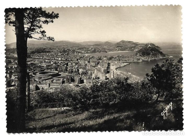 Postales: SAN SEBASTIAN N&ordm; 29 VISTA GENERAL DESDE EL MONTE ULIA .- FOTO GALARZA