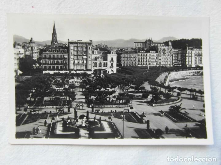 Postkarten: SAN SEBASTIAN 251 JARDINES DE ALDERDI EDER. FOTO GALARZA. CIRCULADA 1954