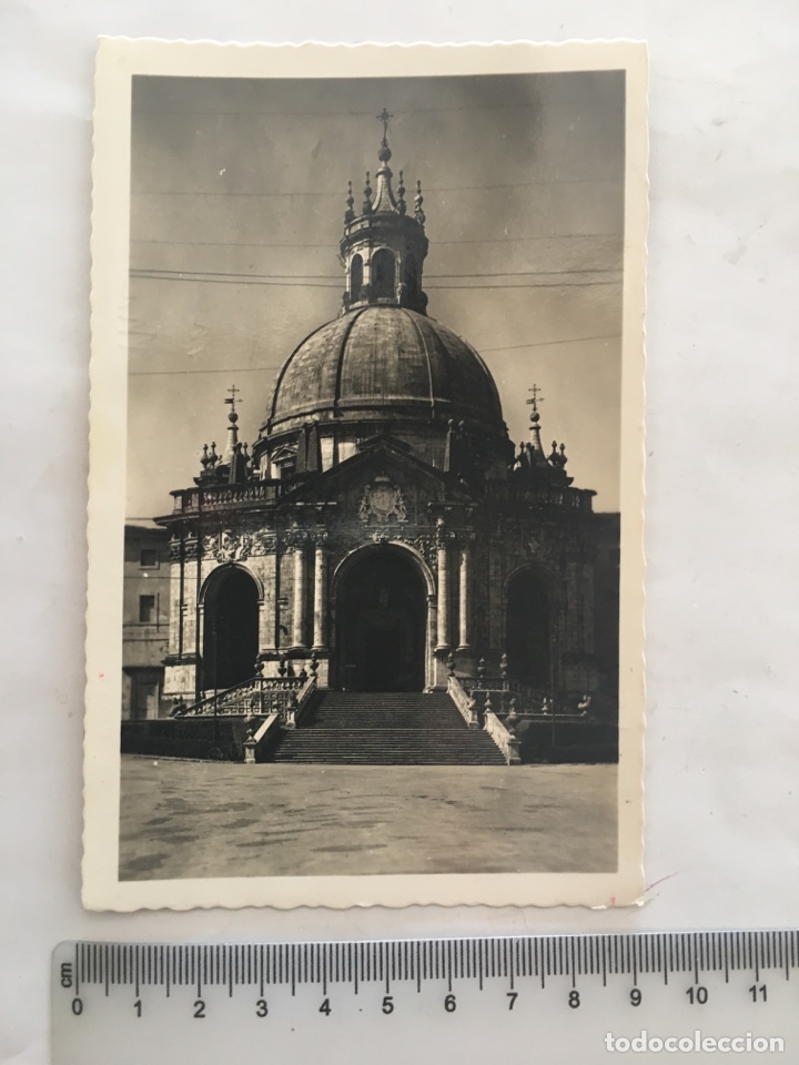 Cartoline: POSTAL. SANTUARIO DE LOYOLA. C&Uacute;PULA Y ESCALERA. ED. J. IRAZU. H. 1955?.