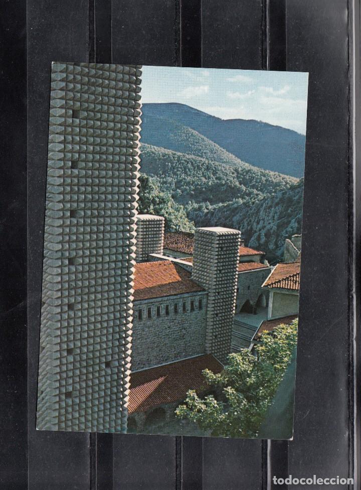 Cartes Postales: 2 - ARANZAZU. LA MONUMENTAL BASILICA. AL FONDO, LOS ARCOS DE INGRSO AL CONVENTO