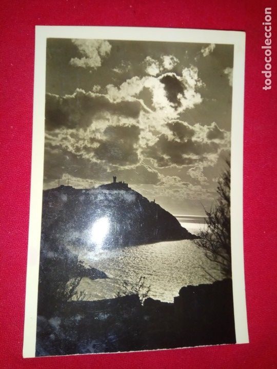 Postales: POSTAL.S.SEBASTIAN.CONTRALUZ DESDE EL MONTE URGULL.USADA.1957