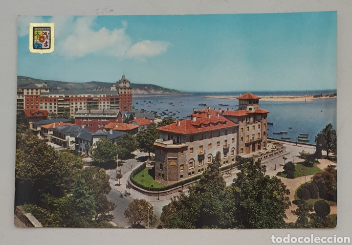Postales: No. 12 FUENTERRABIA. Hotel Carlos V y Miramar. Circa: 1975