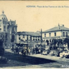 Postales: PRECIOSA POSTAL - HERNANI (GUIPUZCOA) - PLAZA DE LOS FUEROS UN DIA DE FERIA . Lote 181603366