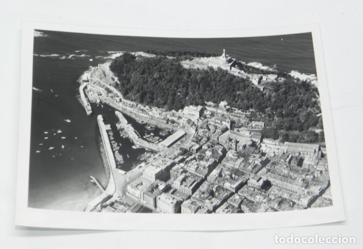 Cartes Postales: ANTIGUA FOTOGRAFIA AEREA DE EL PUERTO DE SAN SEBASTIAN (GUPUZCOA) PUERTO, MIDE 18 X 13 CMS.