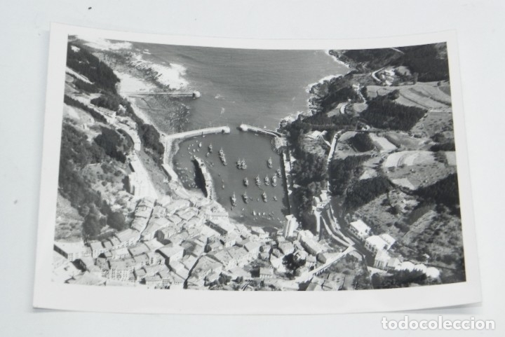 Cartes Postales: ANTIGUA FOTOGRAFIA AEREA DE EL PUERTO DE MOTRICO (GUPUZCOA) PUERTO, MIDE 18 X 13 CMS. EL ESCANER NO