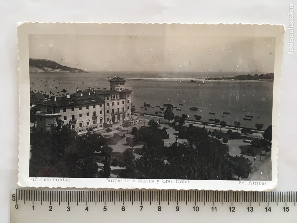 Postcards: POSTAL. FUENTERRABIA. PARQUE DE LA MARINA Y GRAN HOTEL. ED. ARRIBAS. A&Ntilde;O 1951.